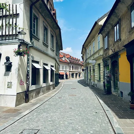 Serenity بيت ضيافة *